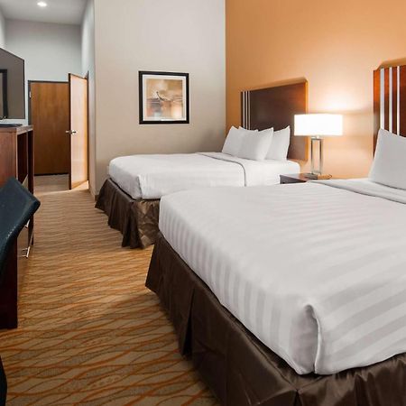 Best Western Plus Spring Inn & Suites Exterior photo